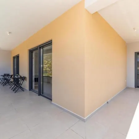 Nyaraló Luxury Navis