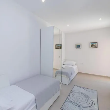 Luxury Navis Holiday home *