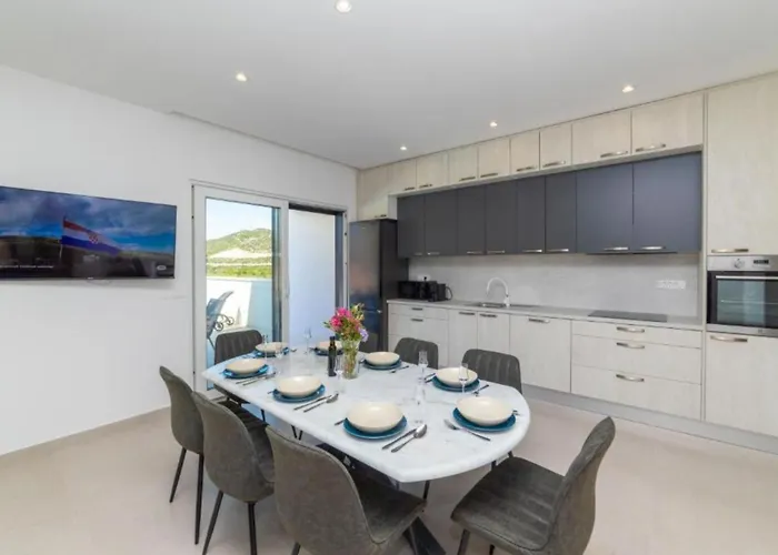 Luxury Navis Holiday home *